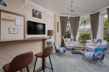 Bar, lounge, games room with Smart TV for movie nights and Xbox for rainy days