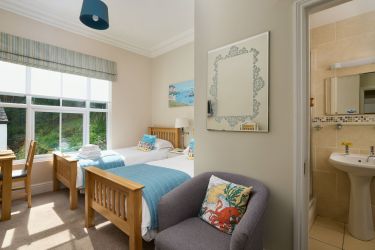 Ensuite twin room