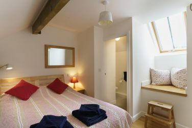 Matkins Barn upstairs bedroom