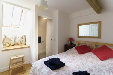 Matkins Barn - other upstairs bedroom