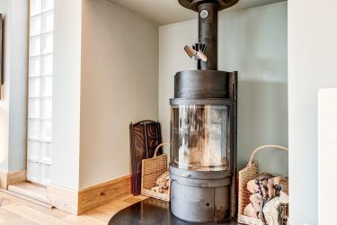 Log burner - super cosy for those cold winter months