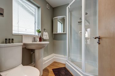 Master en-suite