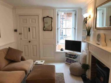 Pickwick Cottage