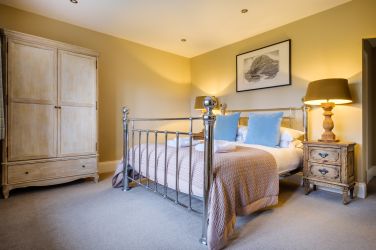 Oakland West Bedroom 4