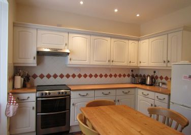 Kitchen with breakfast table