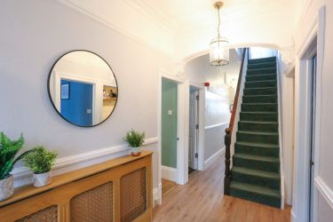 Dale House kettlewell entrance hall