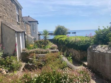 Coastguard Row Cottage