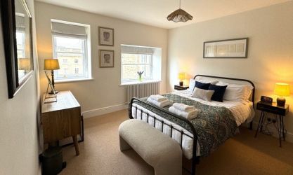 Nineteen At The George