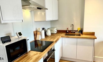 Nineteen At The George