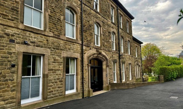 Nineteen At The George