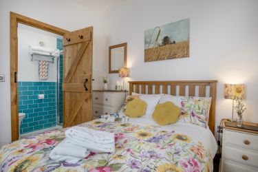 Downstairs double bedroom with ensuite.