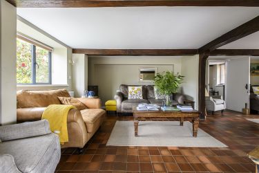 Horne's Place Oast & Barn