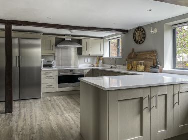 Horne's Place Oast & Barn