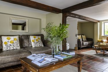 Horne's Place Oast & Barn