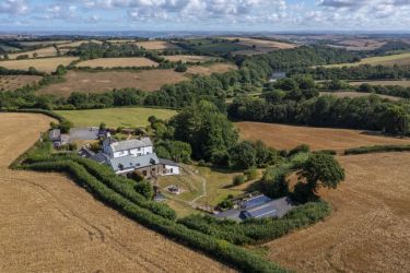 Robin Hill Farm Cottages