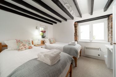 Robin Hill Farm Cottages