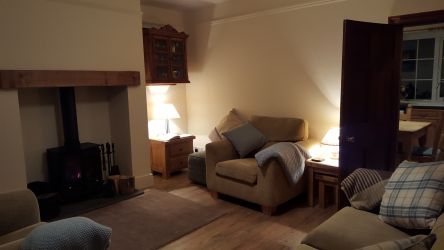 2 Hollies Cottages