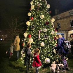 Xmas Late Night Shopping in Broadway