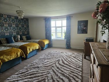 The option of 1 x super king and 2 singles OR 4 x singles in 'Dreamweaver' bedroom