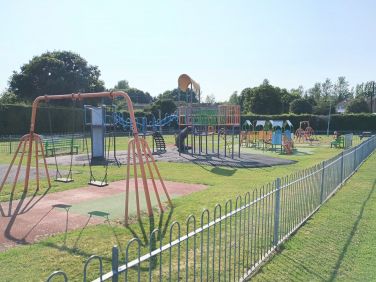 Green Lane playground and park, 2 minutes walk from the bungalow.