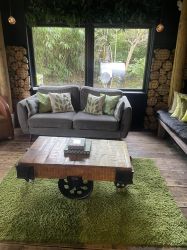 Lounge & pizza oven outside