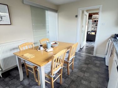 Dining kitchen close to garden room