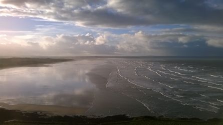 Saunton beach 1.5 miles away is stunning. Great surfing too.