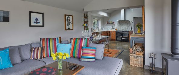 Comfortable Large Sofa , Cosy Conversation Area