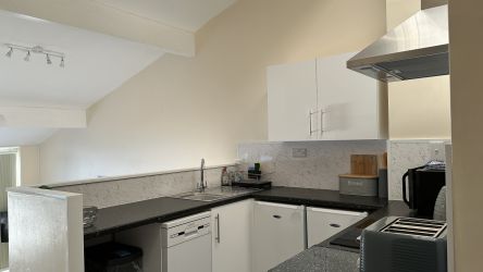 Curlew - Aberdovey Hillside Village - View of kitchen