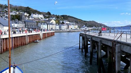 Aberdovey Hillside Village - view of Aberdovey from west