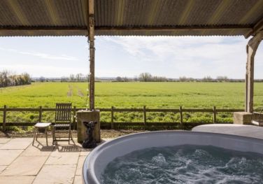 12 Bedroom Cottage to Rent, Lower Road, Cambridgeshire