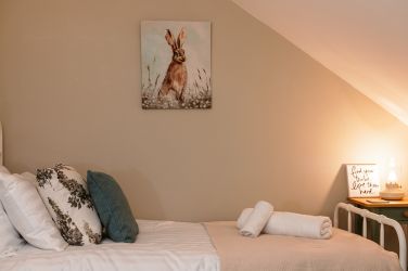 Twin Bedroom - Two Single Beds