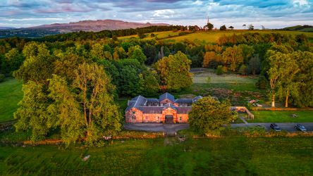 Finnich Cottages Oak Cottage