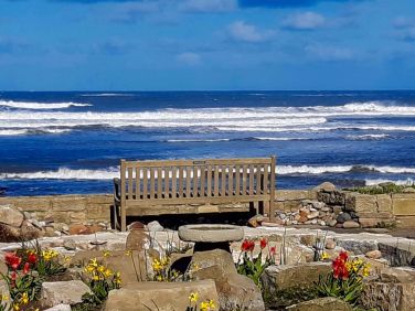 Pele View Cottage by the Sea