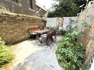 Spinners View, Skipton - Private garden seating area for Spinners View