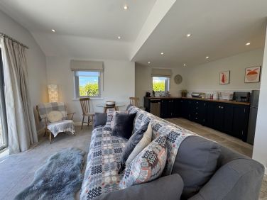 Leet Bach living space