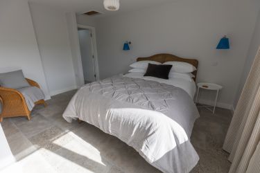 Leet Bach Bedroom ( superking or Twin configuration )
