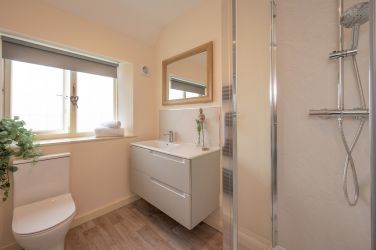 En Suite Shower Room