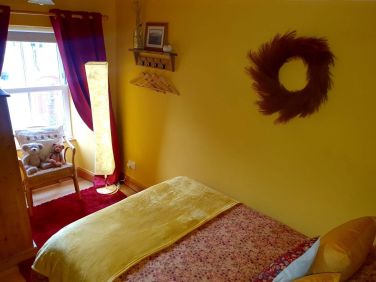 Bedroom 2: small double bed - lovely and cosy