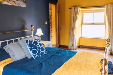 Bedroom 2: a cosy bedroom with king size bed