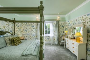 Hembal Manor