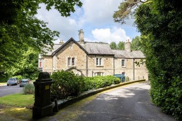 Hembal Manor