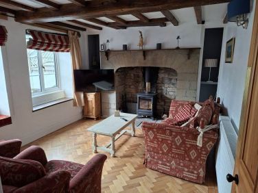 Cosy Lounge and Inglenook