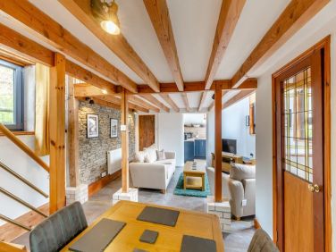 Glanyravon Cottage