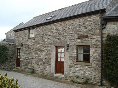 2 Bedroom Cottage to Rent, Monyash, Derbyshire, Peak District