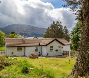 2 Bedroom Cottage to Rent, Onich, Highland