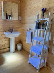 Thistledome Lodge