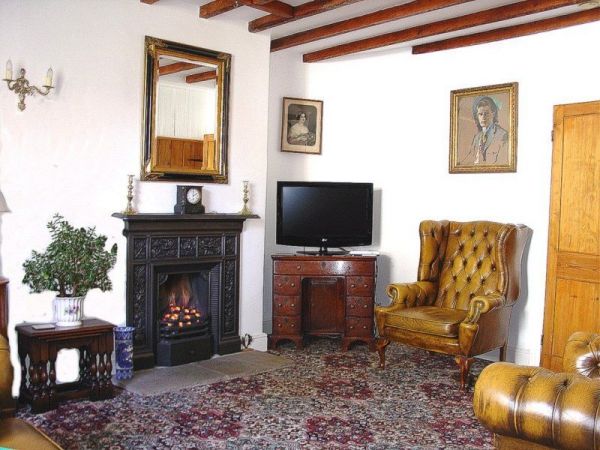 Horseshoe Cottage Holiday Retreat In Shropshire Sleeps 4 Pub Nearby