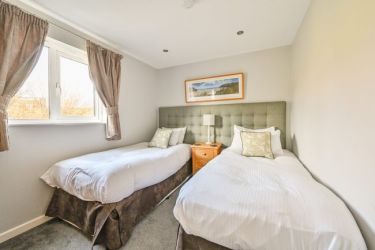Skylark Lodge
