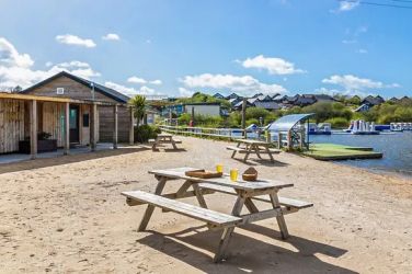 Skylark Lodge